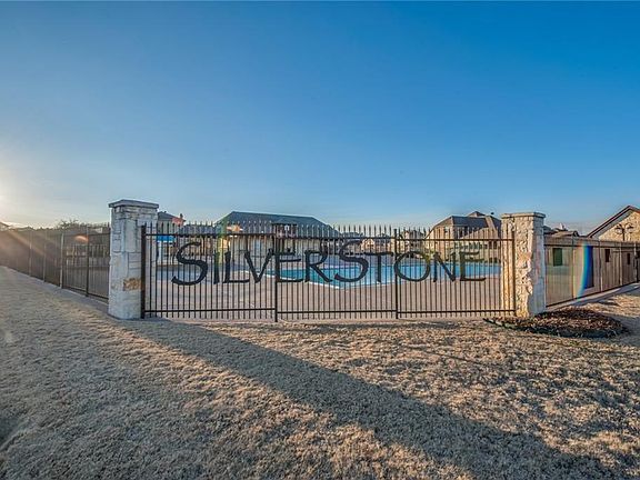 5th image of 712 Sage Brush Dr