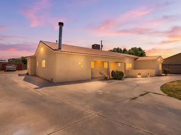 2842 La Fonda Dr SW, Albuquerque, NM 87105