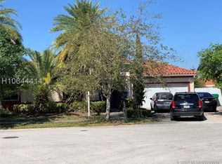 20384 SW 129th Pl, Miami, FL 33177