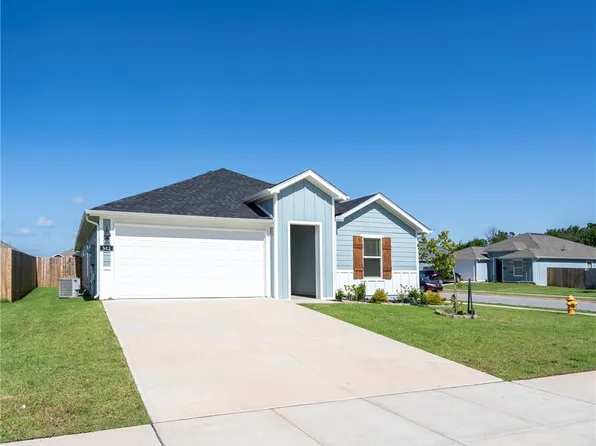 302 E Seville St, Siloam Springs, AR 72761