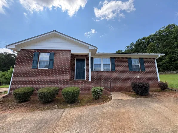 141 Hunters Run Rd, Athens, GA 30606