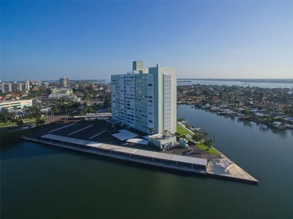 31 Island Way APT 801, Clearwater, FL 33767