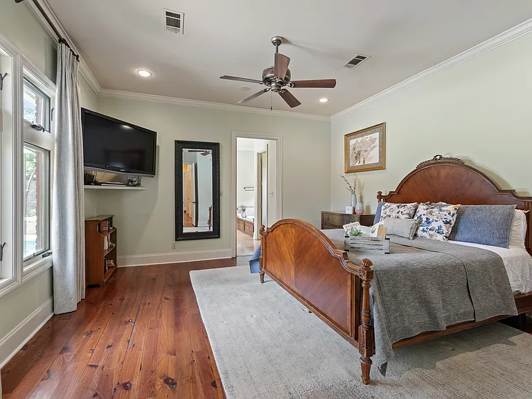 118 W Bayou Pkwy — Photo 13