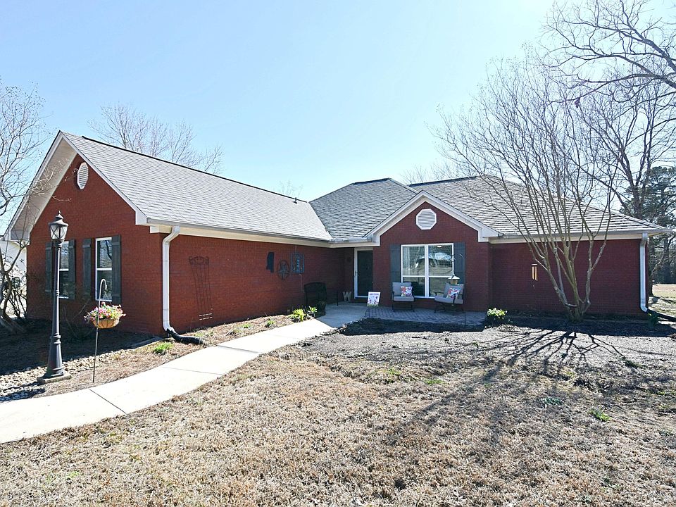 1st image of 1106 Bankhead Rd SW