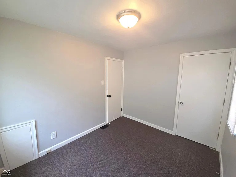 73 W Westfield Blvd — Photo 9