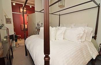 4th image of 250 Park Ave Unit 611