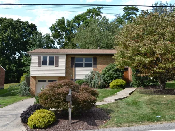 224 Alcan Dr, Pittsburgh, PA 15239