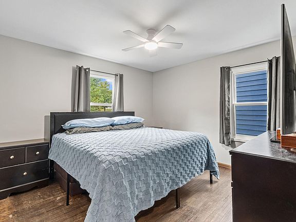 5th image of 4258 Islemount Pl