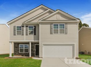 5910 Sanders Farm Ln, Charlotte, NC 28216