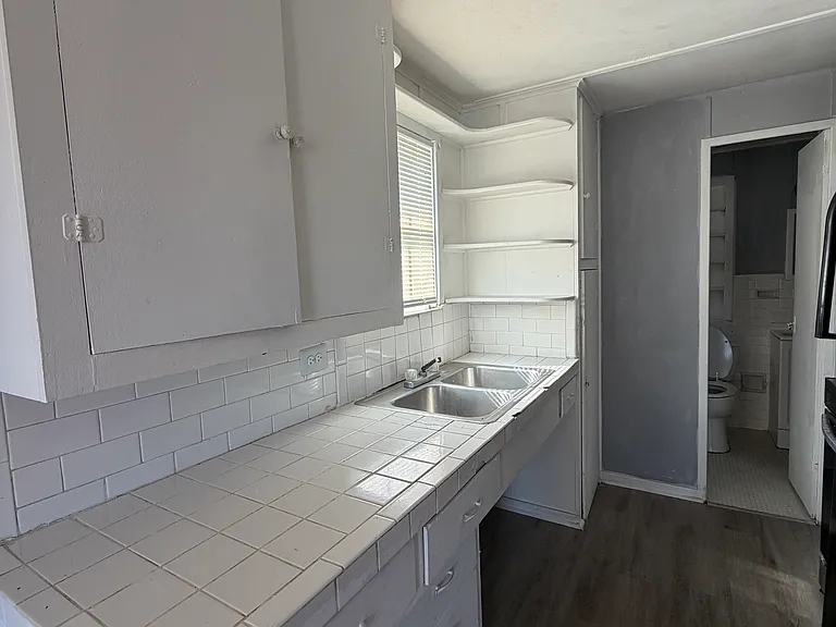 1717 18th St #5 — Photo 5