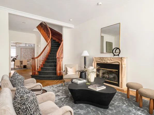 51 East 67th Street image 9 of 19