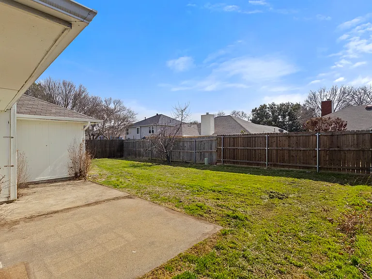 2847 Red Oak Dr — Photo 24