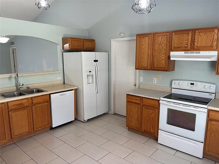120 Spoonbill Ct — Photo 4