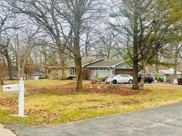 1101 Monroe Ave, Winthrop Harbor, IL 60096