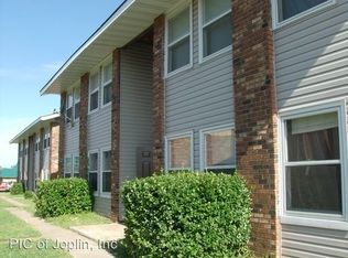 902 Connecticut Ave APT A, Joplin, MO 64801