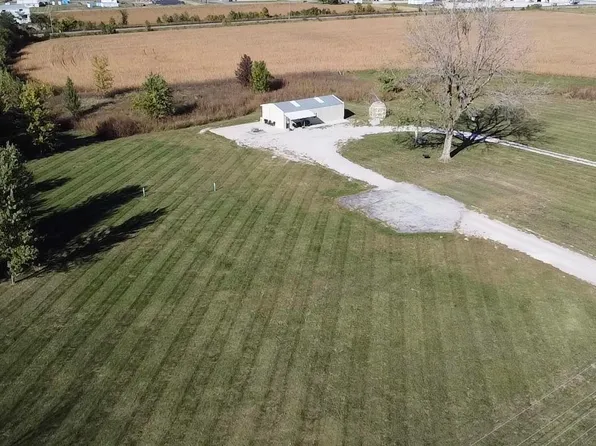 904 E Cleveland St, Monroe City, MO 63456