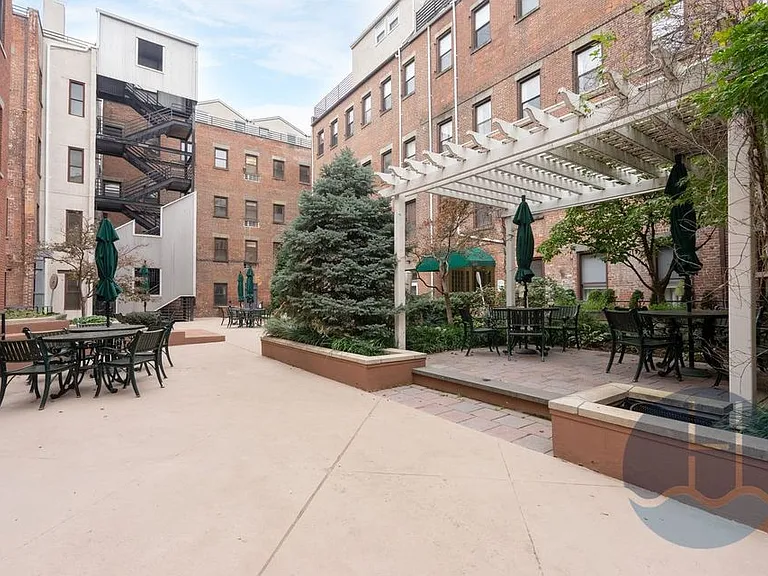 227 Christopher Columbus Dr #312B — Photo 6