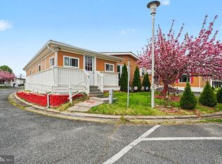 2 Raspberry Ct, Middle River, MD 21220