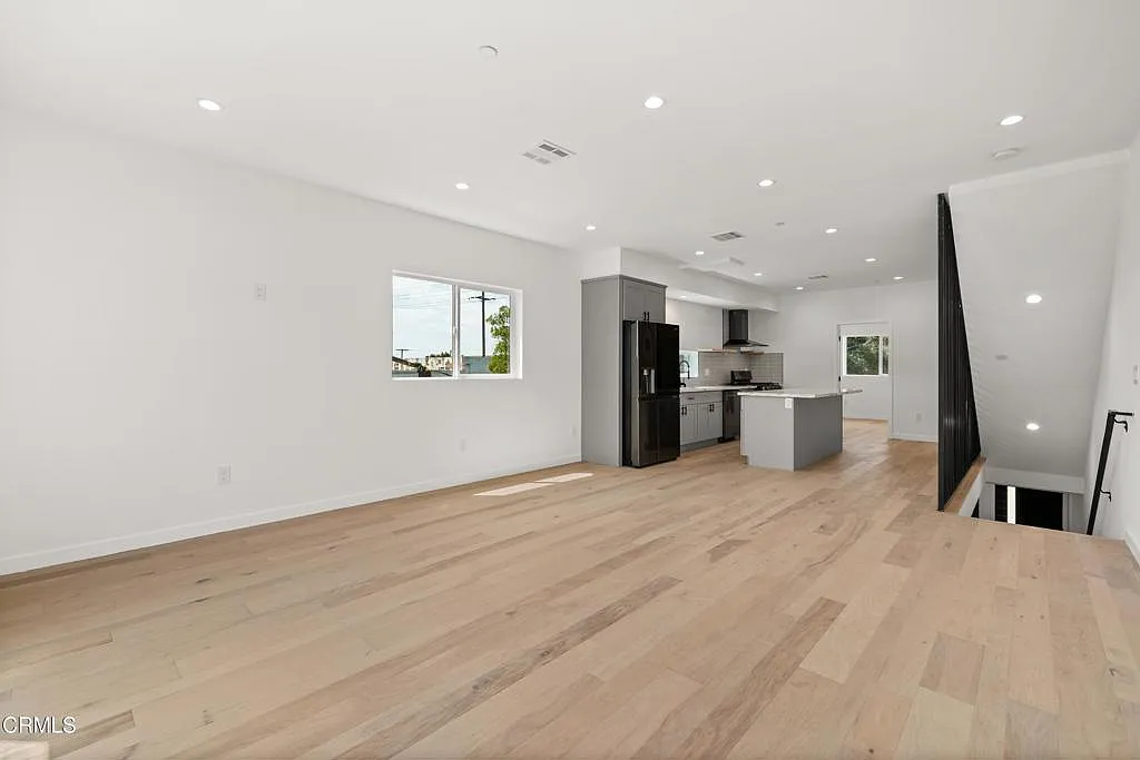 Building Photo - 3564 N Eagle Rock Blvd #1