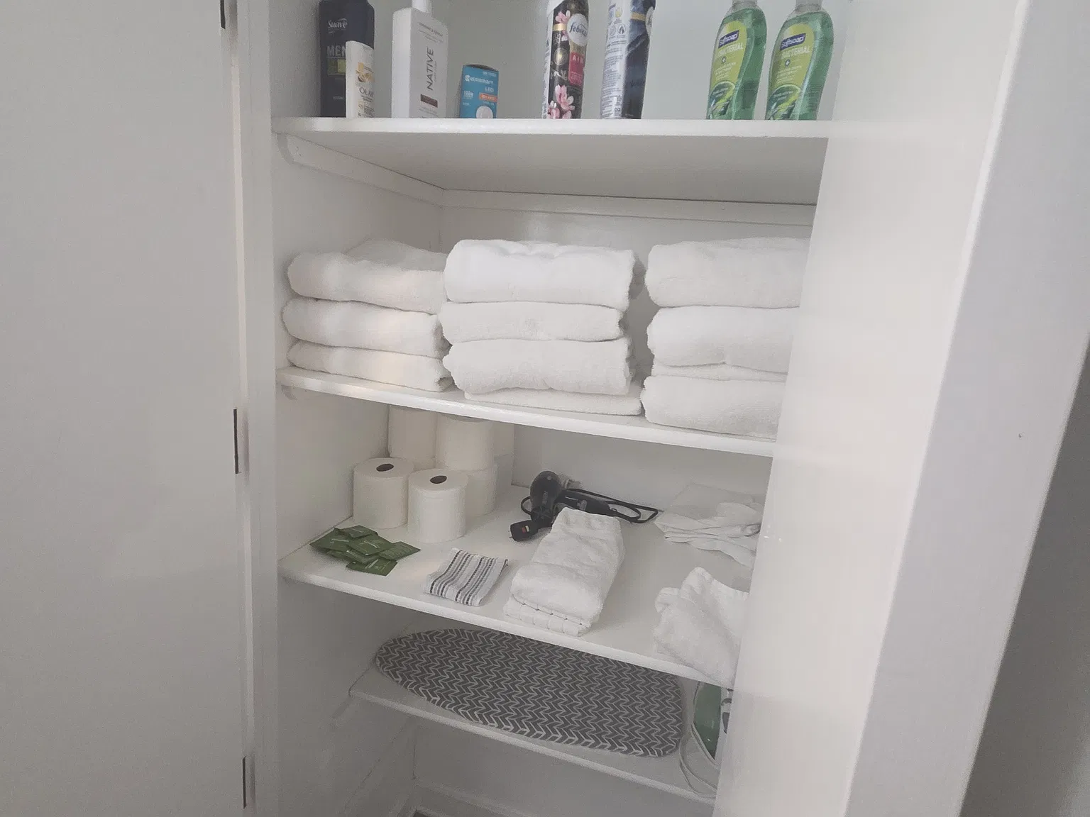 4 bed, 1500 sqft, $2,300 — Photo 4