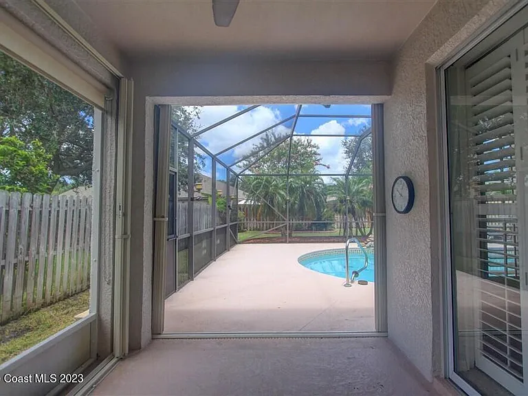 1648 Kestrel Ct — Photo 29