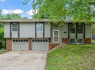 10708 NW 59th St, Kansas City, MO 64152