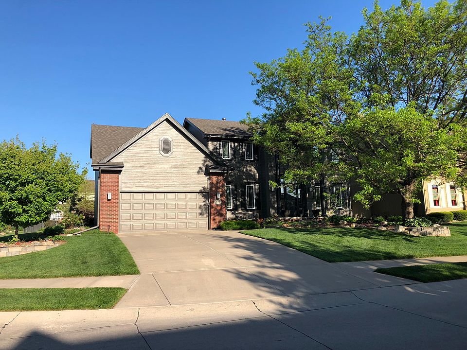 1st image of 5510 N 139th Ave