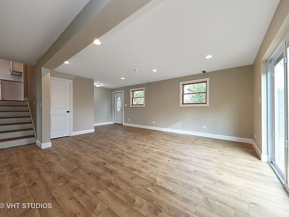 3rd image of 4713 Dumoulin Ave