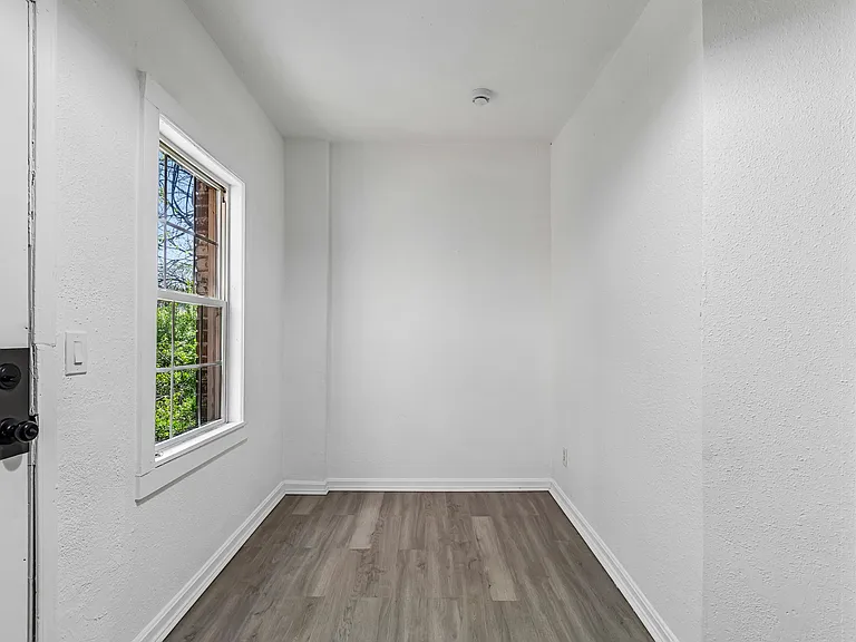 1825 Lakeview Rd #D — Photo 17