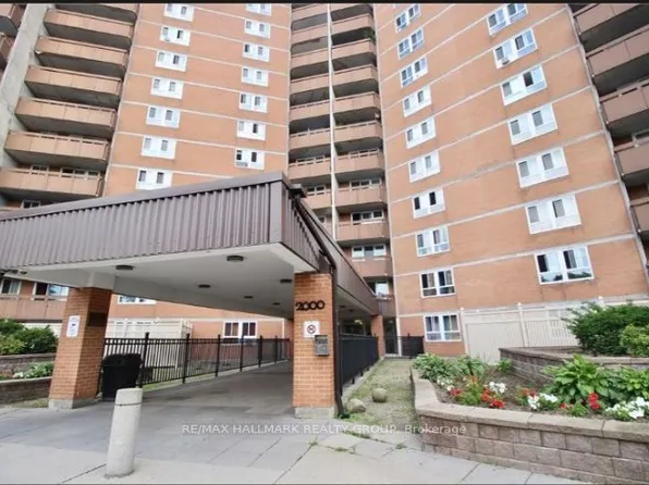 2000 Jasmine Cres #603, Ottawa, ON K1J 8K4