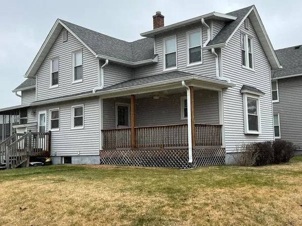 1529 15th Ave, Moline, IL 61265