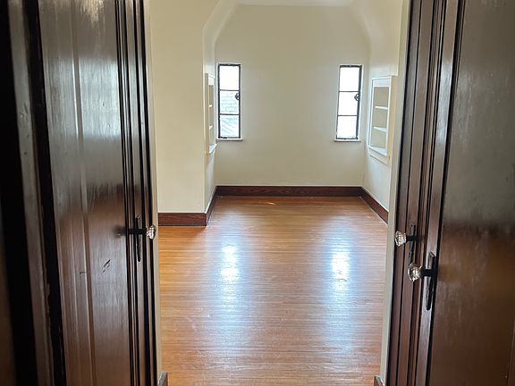 5th image of 1516 S Lincoln Ave
