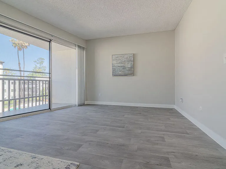 Citra Apartments — Photo 40