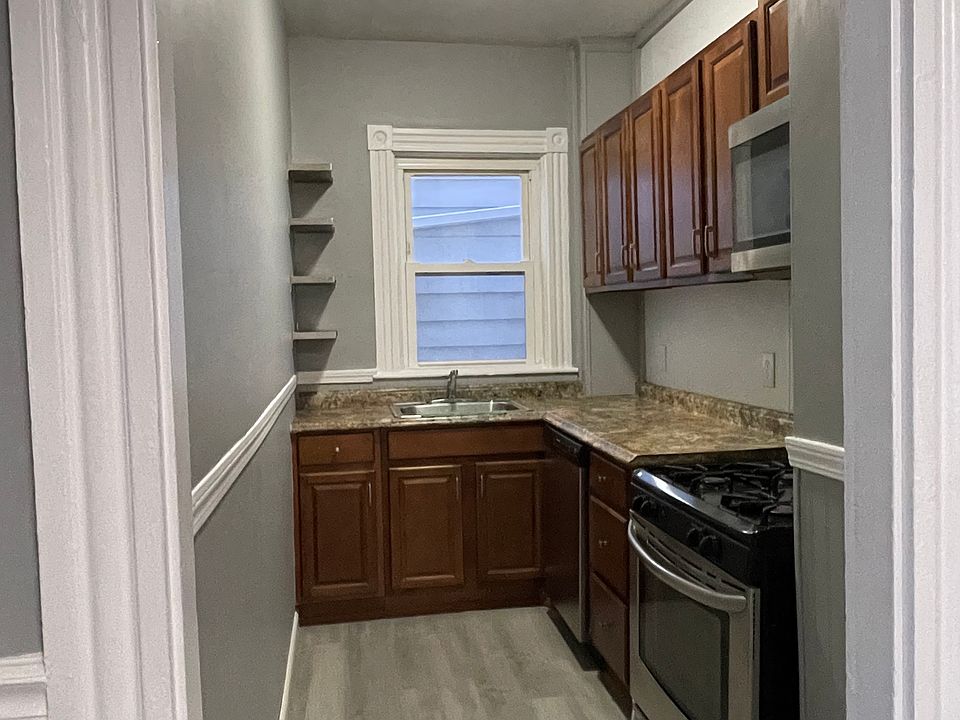 1st image of 26 Adams St #1