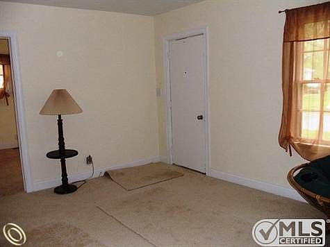 Living room.JPG