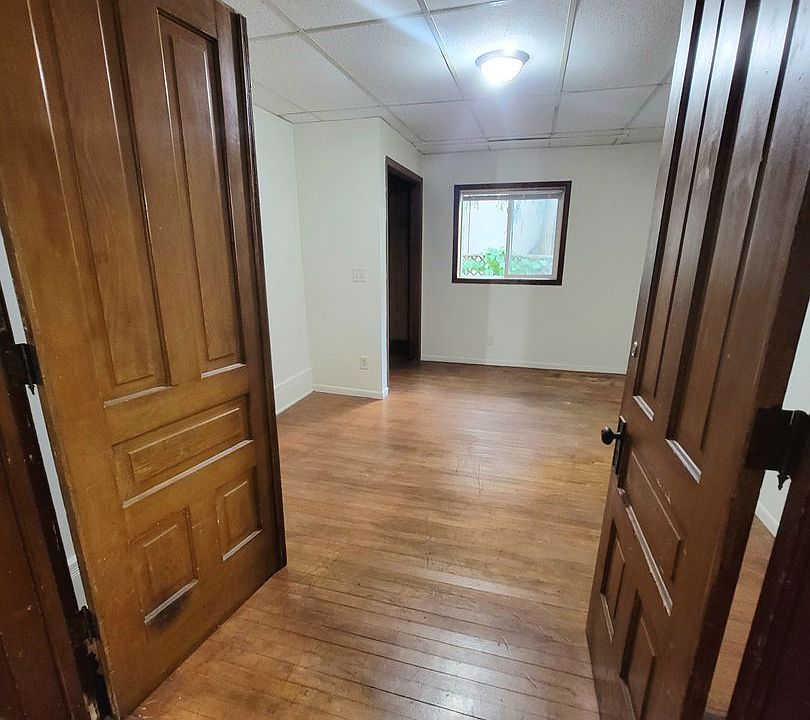 1st image of 608 Galloway St #0
