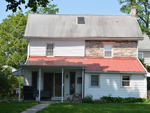 2nd image of 38 S Lancaster St
