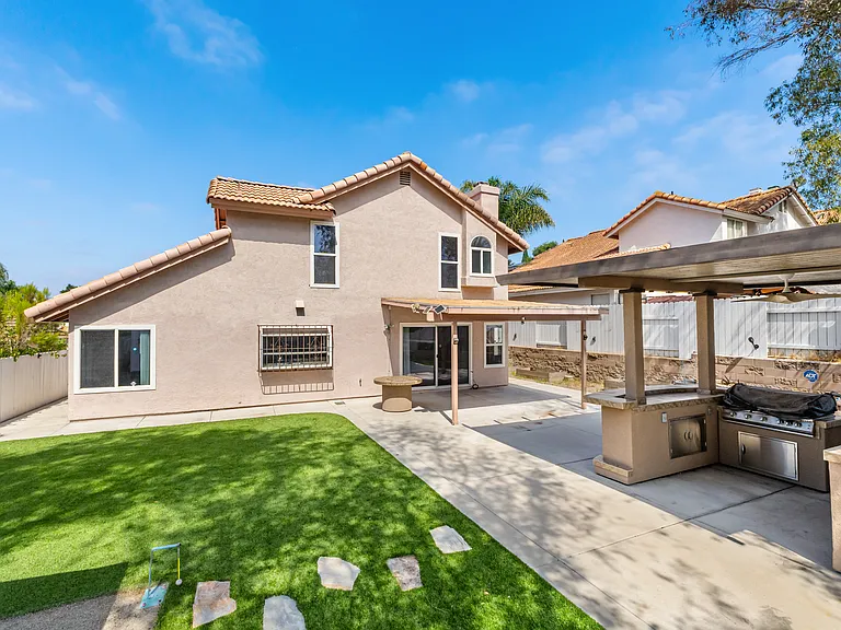 833 Joanna Dr — Photo 32