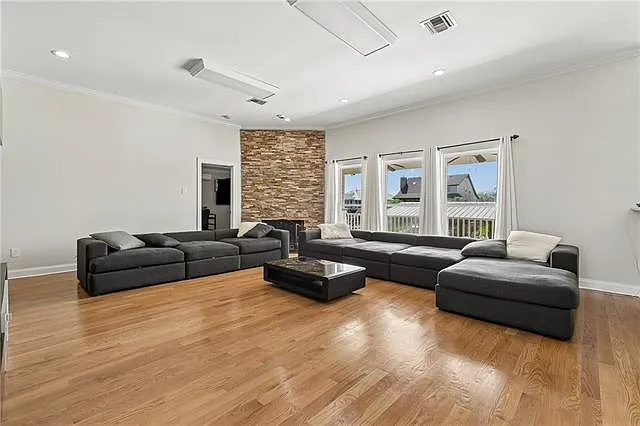 4327 Genoa Rd — Photo 5
