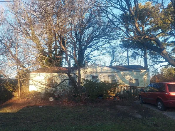 4532 Delmar Dr, Virginia Beach, VA 23455