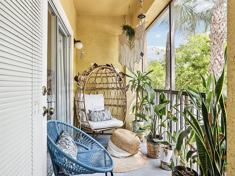 10125 Courtney Palms Blvd #201 — Photo 24