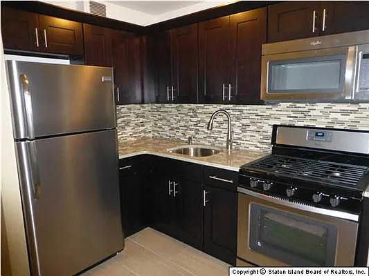 Sold by Citizens Properties, LLC | media 18