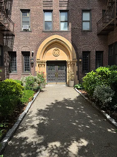 (Undisclosed Address) Photo 1