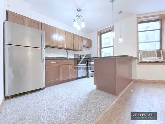 Rented by ZealEstate Group Inc | media 6