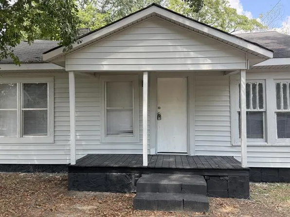 950 Chickasaw St, Dothan, AL 36303