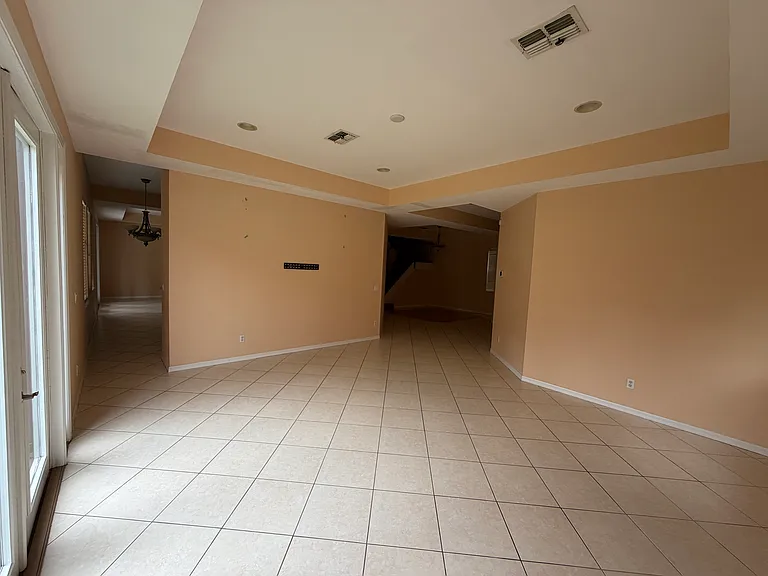 19943 Tamiami Ave — Photo 16