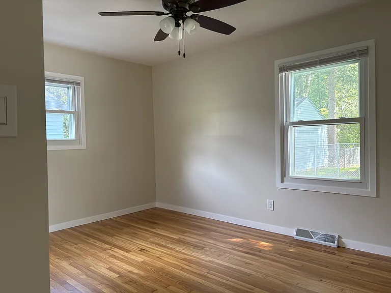 7567 Inland Dr — Photo 13