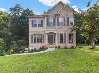 2953 Cameron Village Ct, Winston Salem, NC 27103