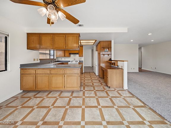 3rd image of 604 E Barton Ave