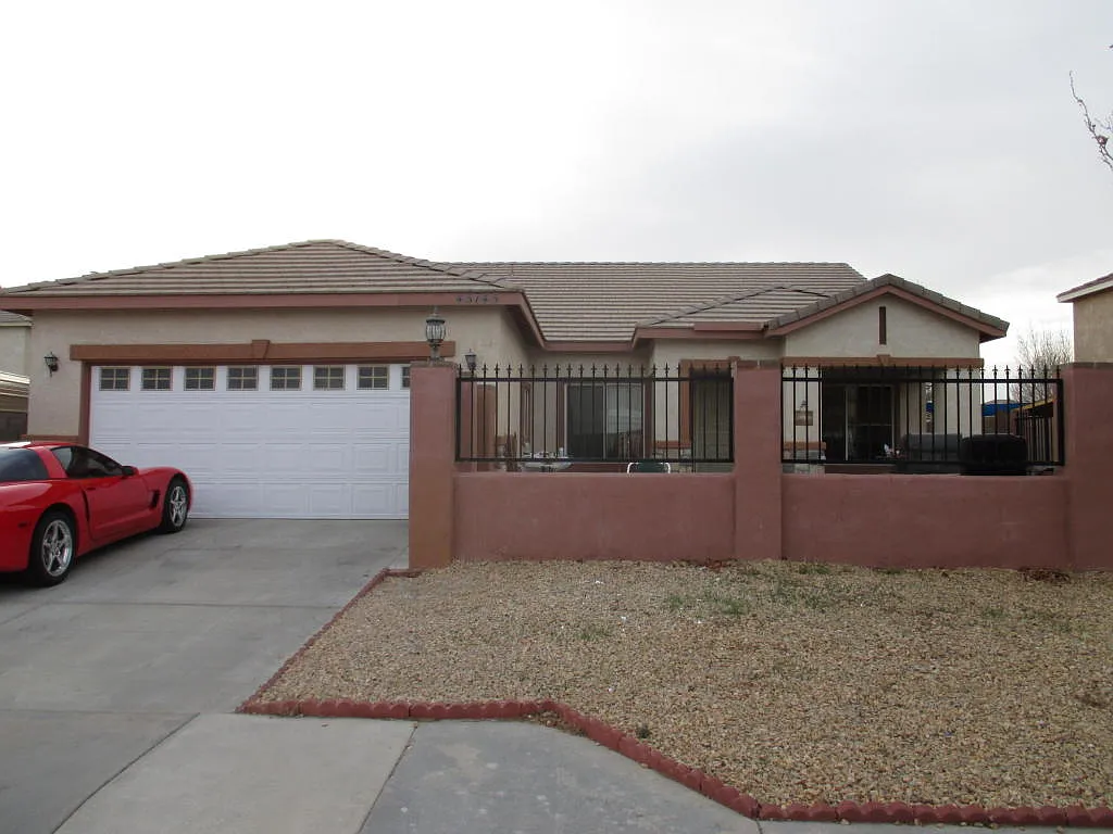 45745 Tiana Rose St photo 1